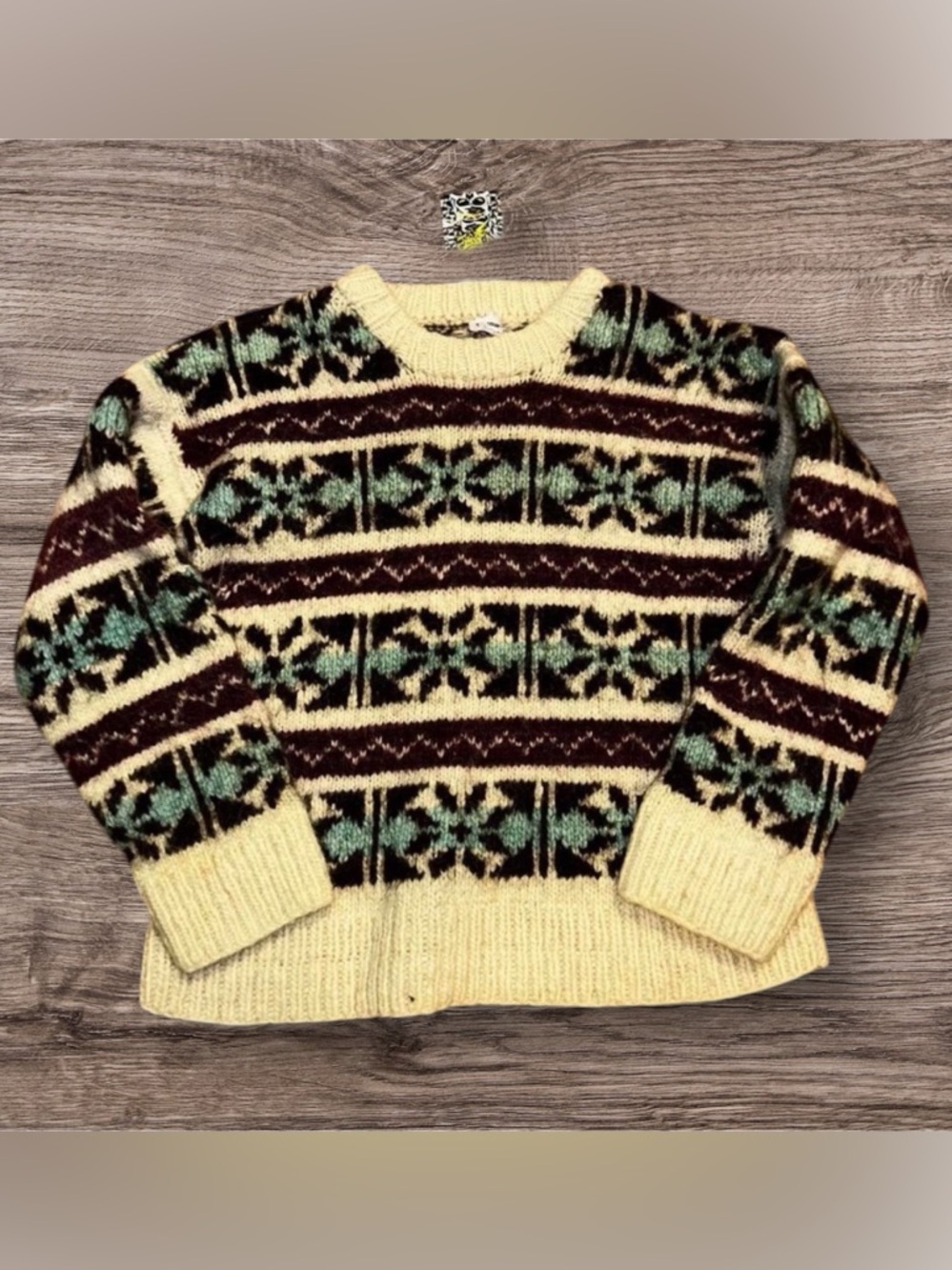 Cozy Patterned Sweater - Wool true vintage size S for the ladies